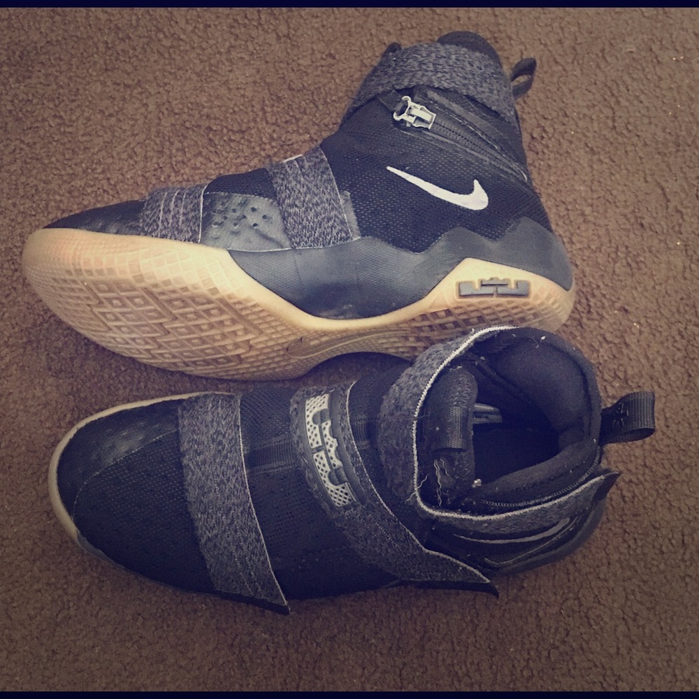 Youth Lebron Soldier 10